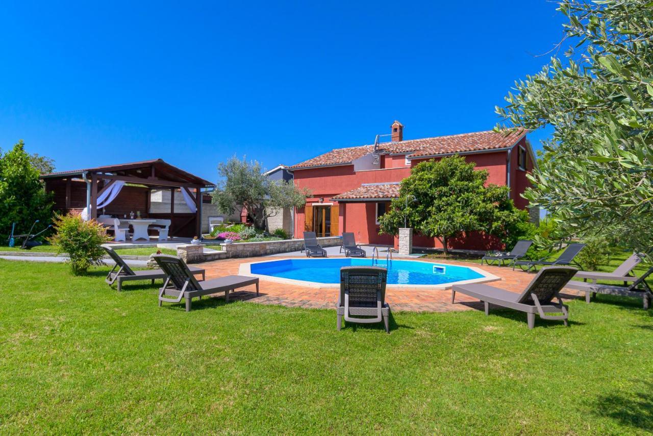 Villa Carla With Private Pool & Kids Playground - Pet Friendly Mutvoran Kültér fotó