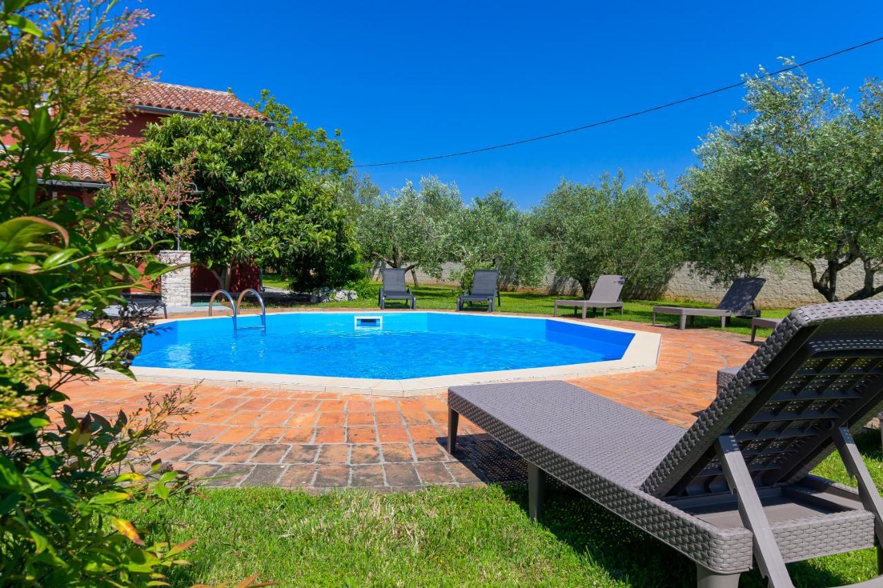 Villa Carla With Private Pool & Kids Playground - Pet Friendly Mutvoran Kültér fotó