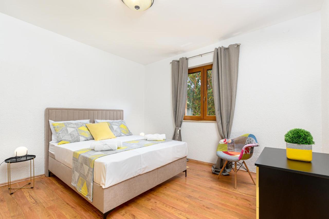 Villa Carla With Private Pool & Kids Playground - Pet Friendly Mutvoran Kültér fotó